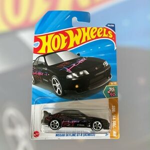 Black and Pink Nissan Skyline GT-R